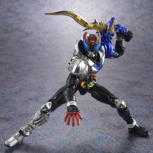 Amazon | TAMASHII NATIONS 装着変身 仮面ライダーキバ (ガルル